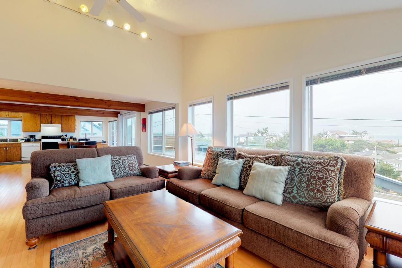 Newport'S Cypress Oceanview Home Luaran gambar
